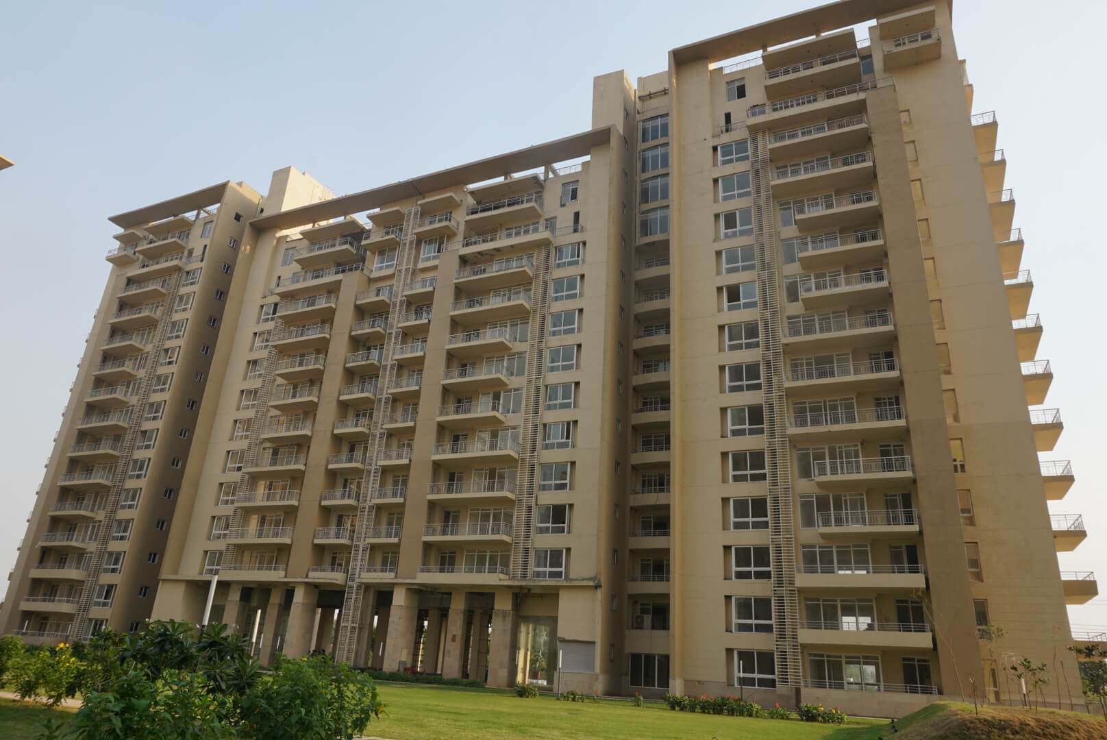 5 BHK Flat Sale Indiabulls Enigma Sector 110 A